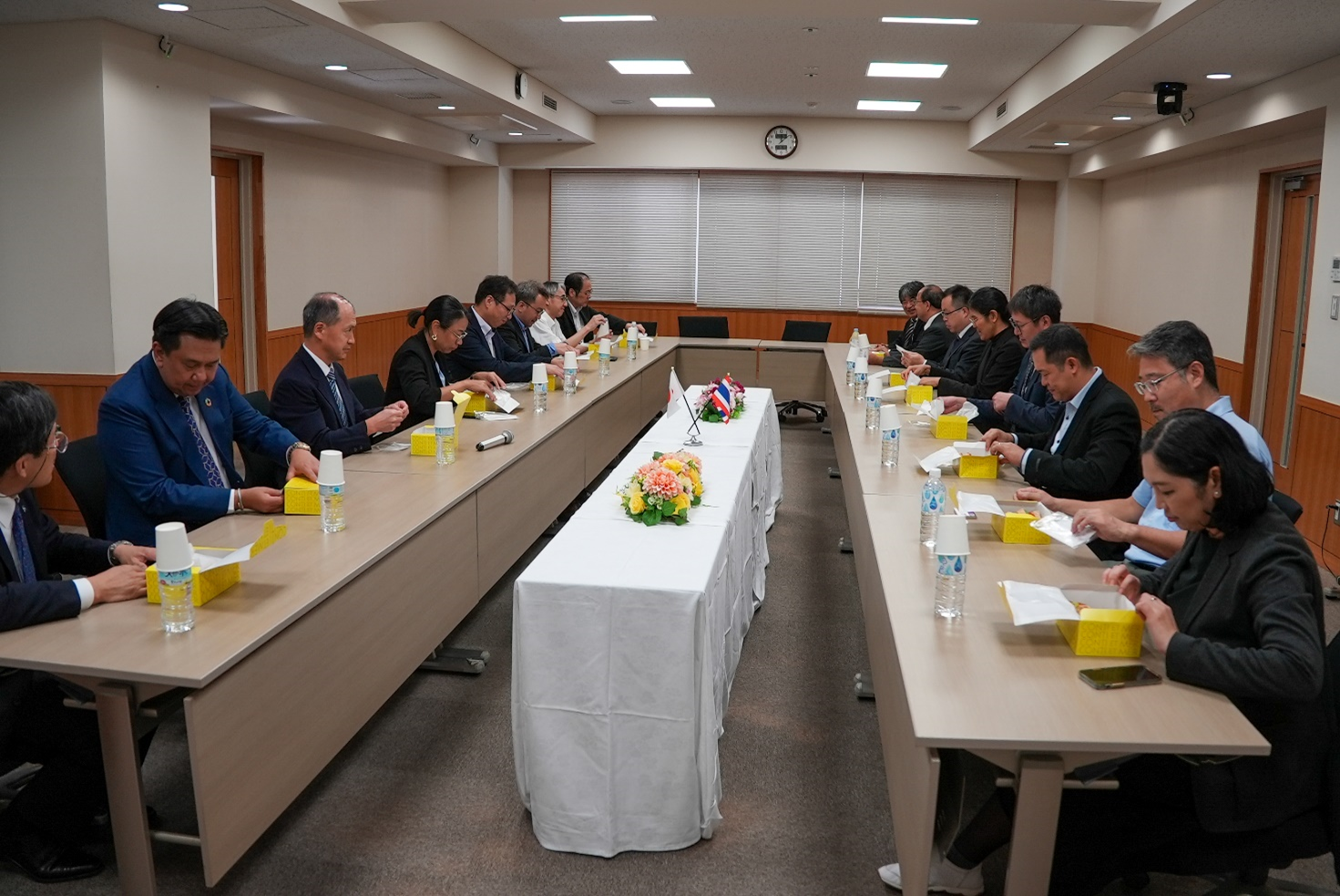 会食の様子
